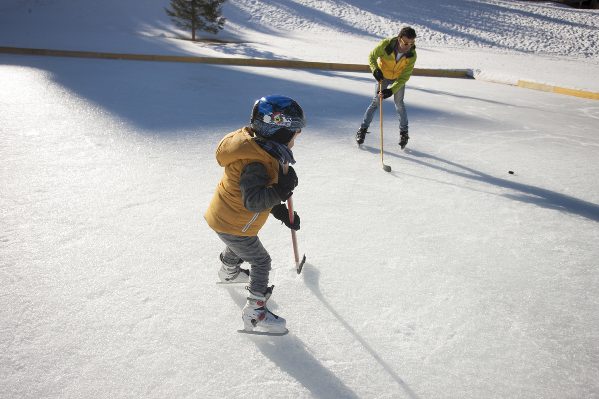 Eislaufen im Ortszentrum und am Reschensee | Nauders